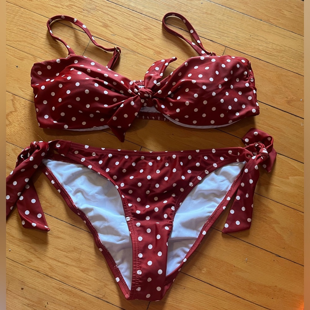 Venus polka dot bikini
